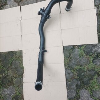 Selang radiator atas Dodge Journey 2.4 termasuk Tutup Radiator